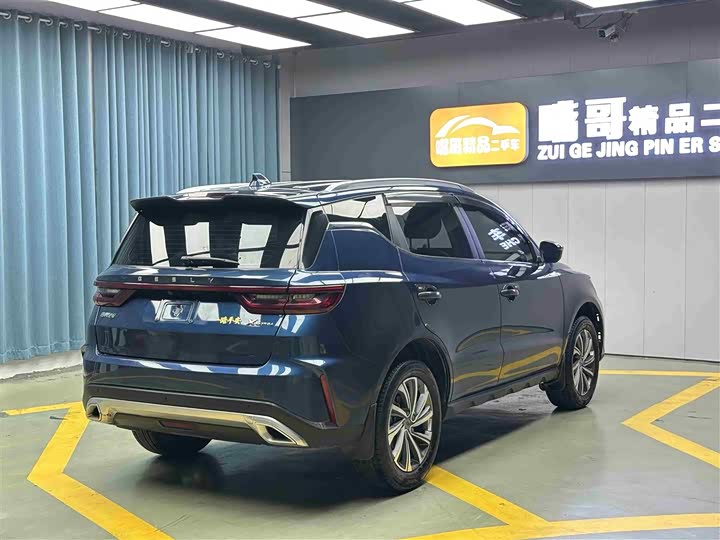 Фото 7 - Geely Vision X6