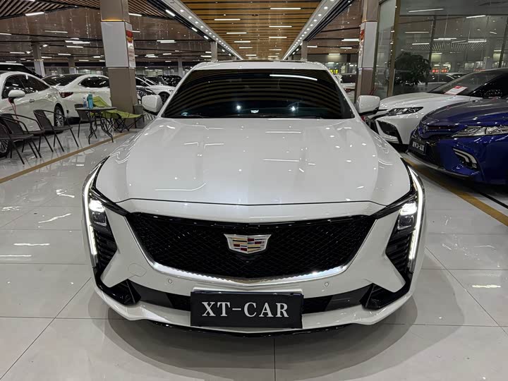 Фото 2 - Cadillac CT5