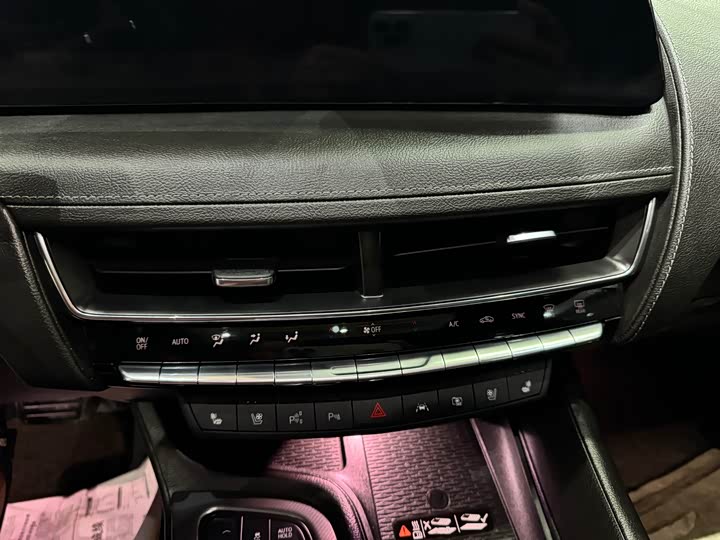 Фото 9 - Cadillac CT5