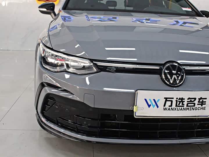 Фото 3 - Volkswagen Golf