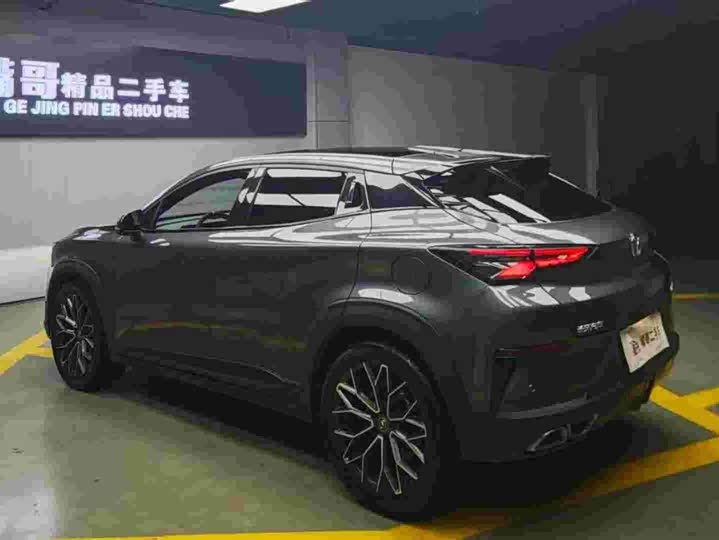 Фото 9 - Changan UNI-T