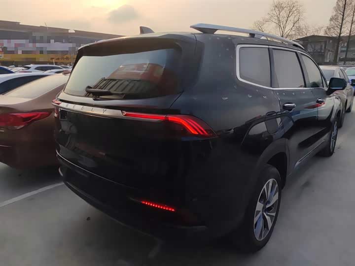 Фото 6 - Geely Okavango