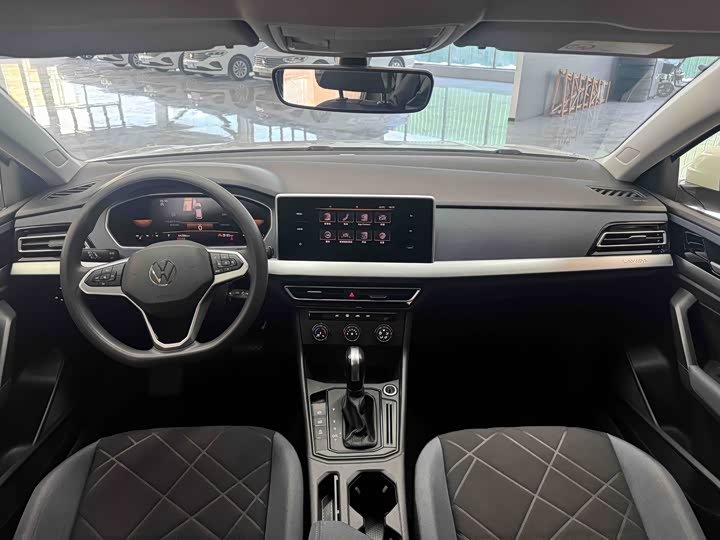 Фото 4 - Volkswagen Lavida