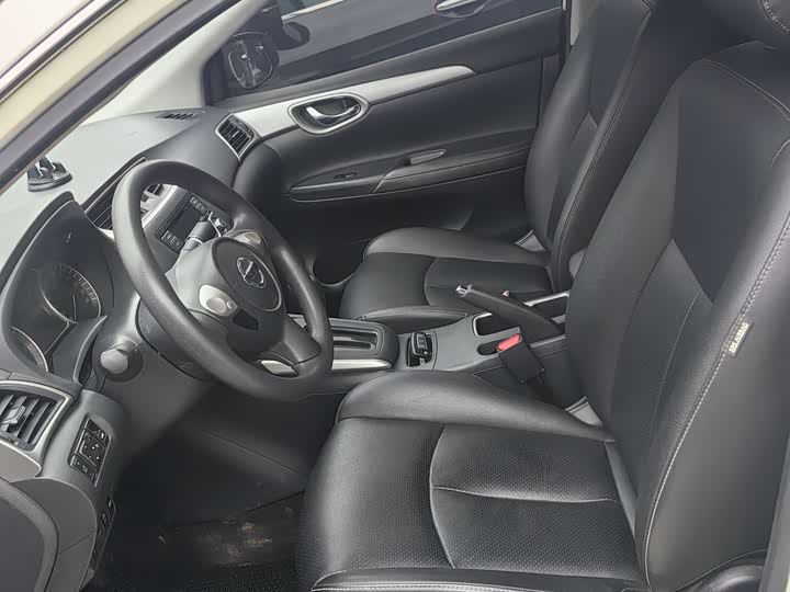 Фото 4 - Nissan Sylphy