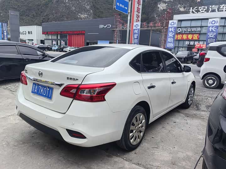 Фото 8 - Nissan Sylphy