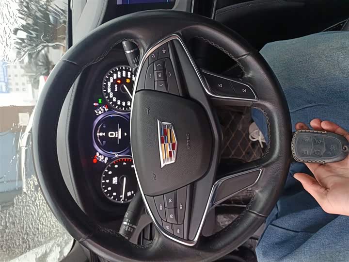 Фото 9 - Cadillac CT6