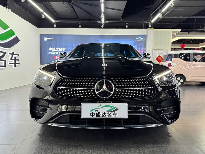 Фото 2 - Mercedes-Benz E-Class