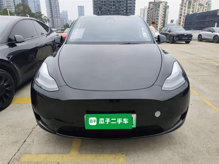 Фото 3 - Tesla Model Y