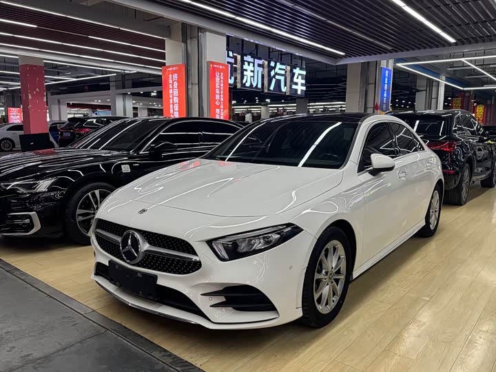 Фото 1 - Mercedes-Benz A-Class