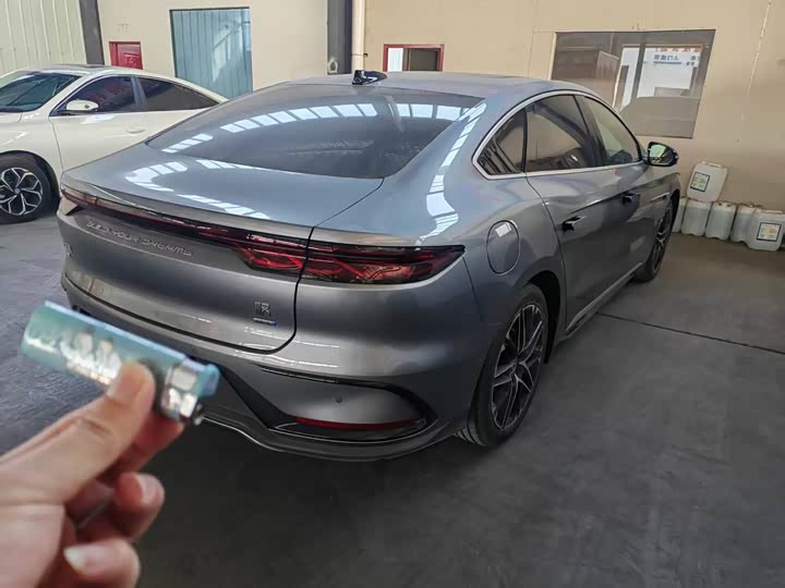 Фото 4 - BYD Han