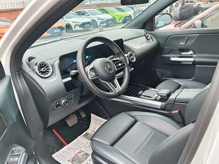 Фото 8 - Mercedes-Benz GLA-Class