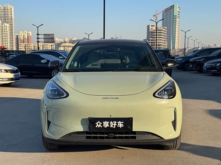 Фото 2 - Geely Galaxy Geome