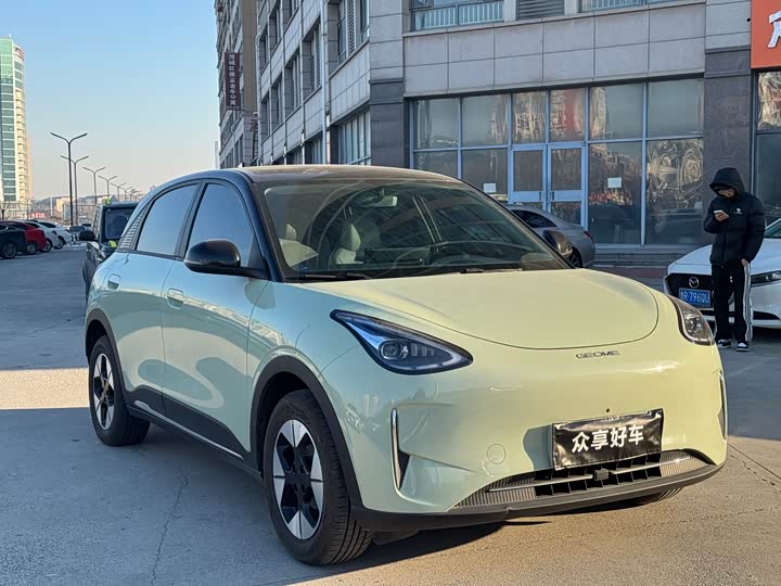 Фото 3 - Geely Galaxy Geome