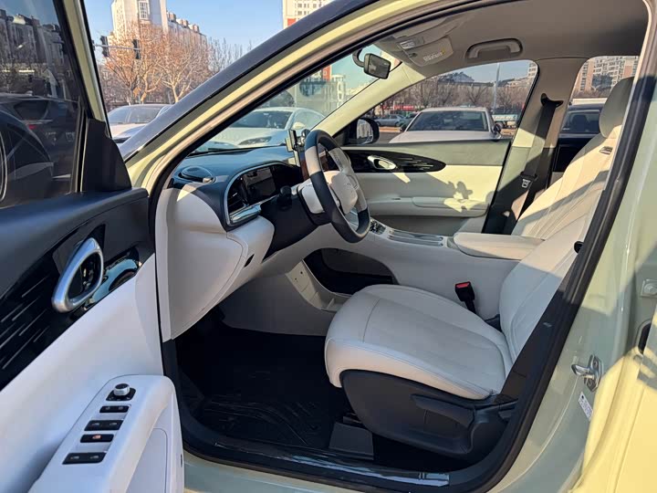 Фото 4 - Geely Galaxy Geome