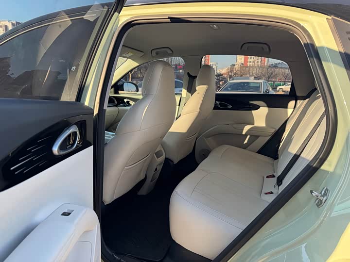 Фото 5 - Geely Galaxy Geome