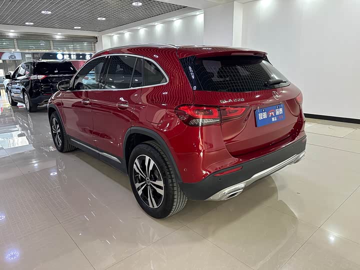 Фото 5 - Mercedes-Benz GLA-Class