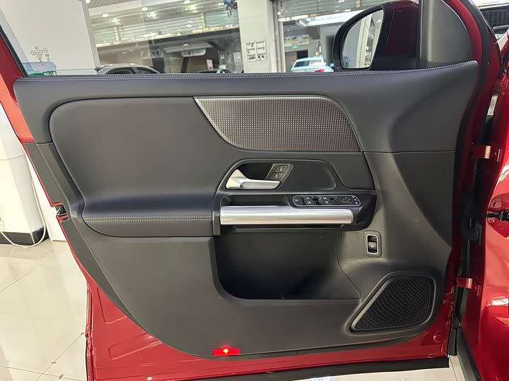 Фото 7 - Mercedes-Benz GLA-Class