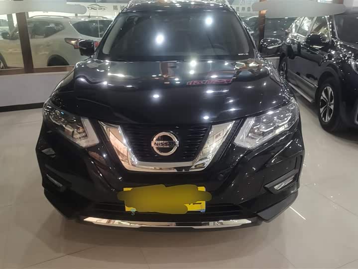 Фото 2 - Nissan X-Trail