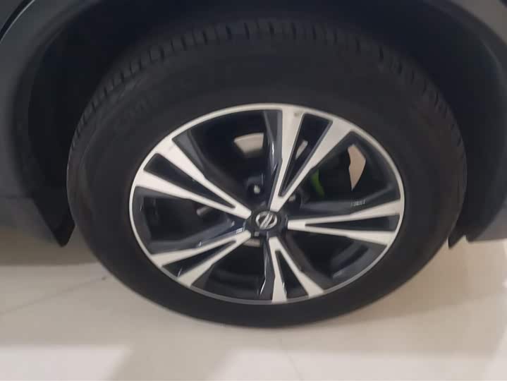 Фото 6 - Nissan X-Trail