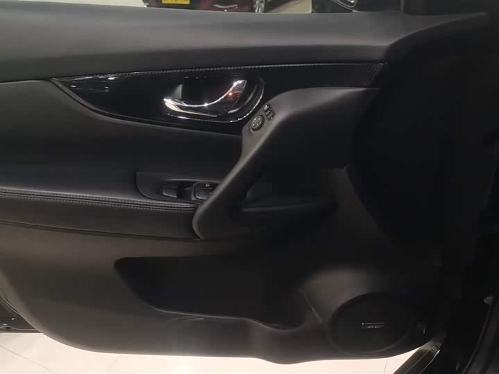 Фото 7 - Nissan X-Trail