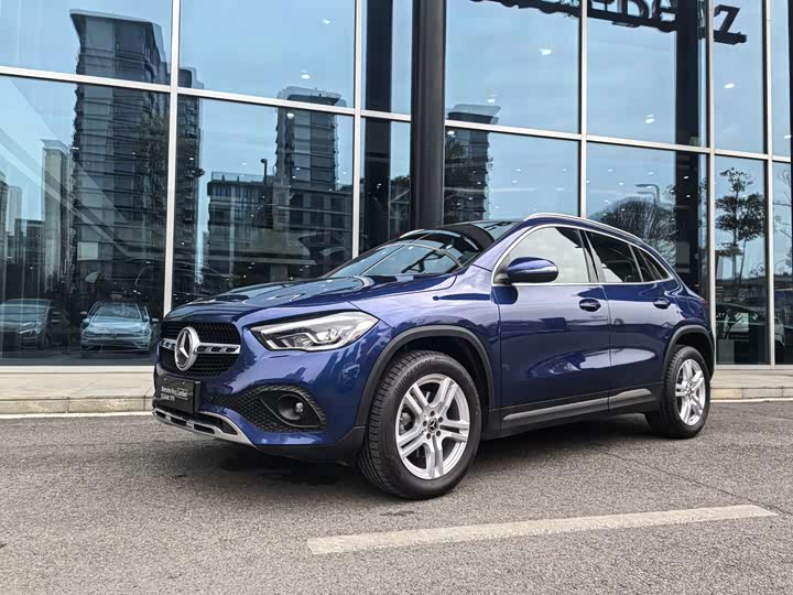 Фото 1 - Mercedes-Benz GLA-Class