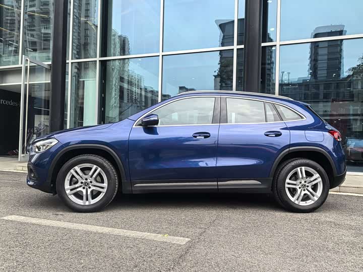 Фото 2 - Mercedes-Benz GLA-Class