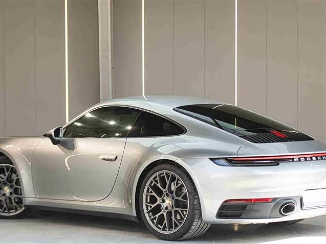 Фото 8 - Porsche 911