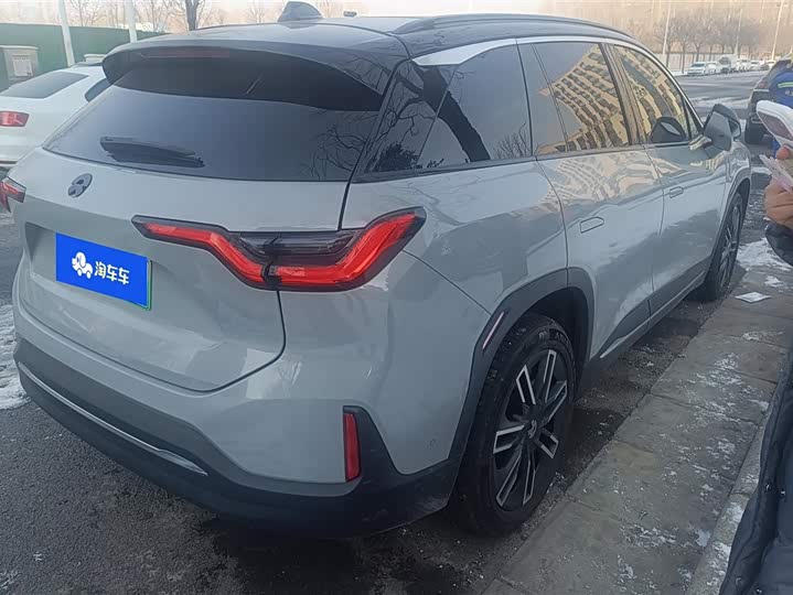 Фото 3 - Nio ES6