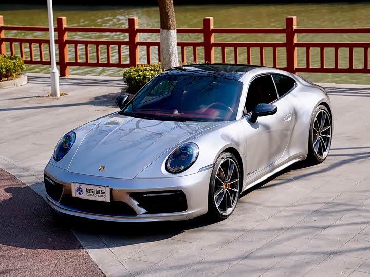 Фото 1 - Porsche 911