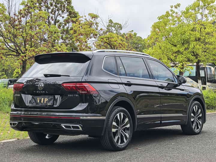 Фото 6 - Volkswagen Tiguan L Pro