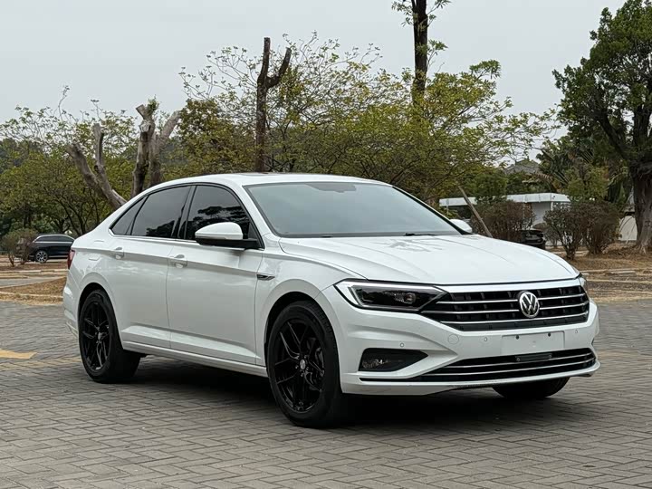 Фото 3 - Volkswagen Sagitar L