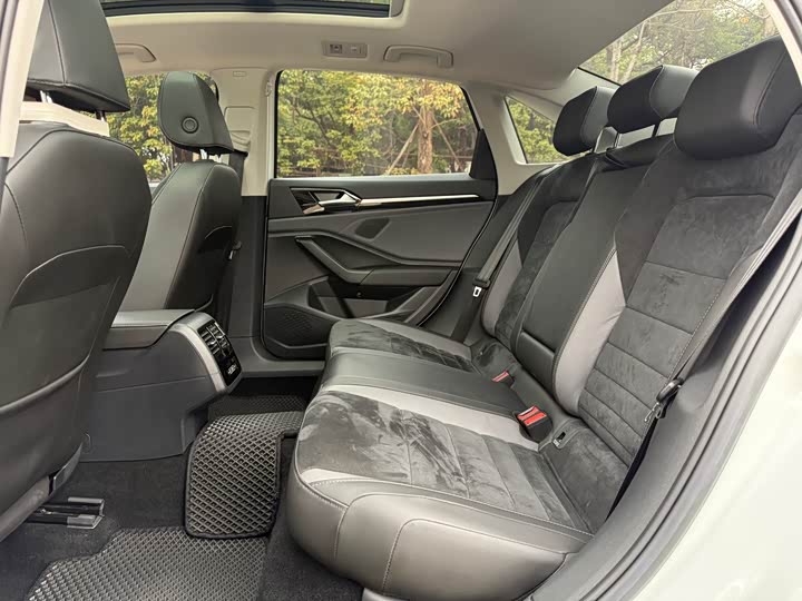 Фото 6 - Volkswagen Sagitar L