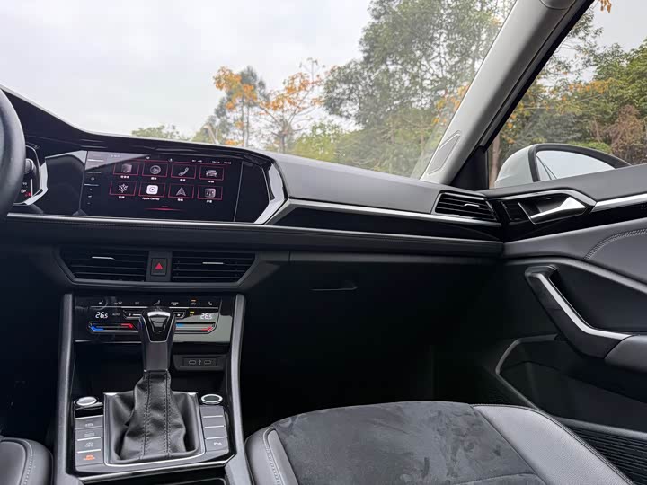 Фото 8 - Volkswagen Sagitar L