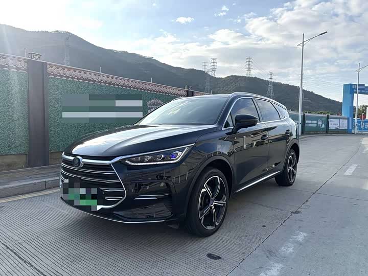 Фото 1 - BYD Tang Hybrid/EV