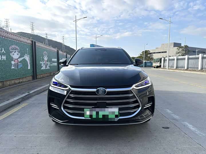 Фото 2 - BYD Tang Hybrid/EV