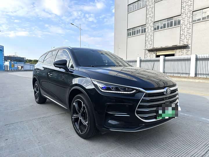 Фото 3 - BYD Tang Hybrid/EV