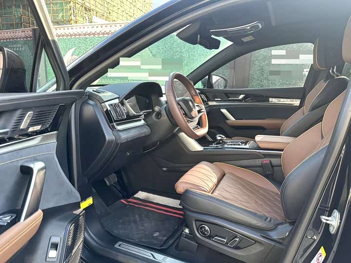 Фото 4 - BYD Tang Hybrid/EV