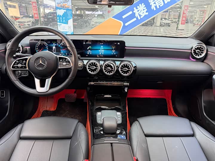 Фото 9 - Mercedes-Benz A-Class