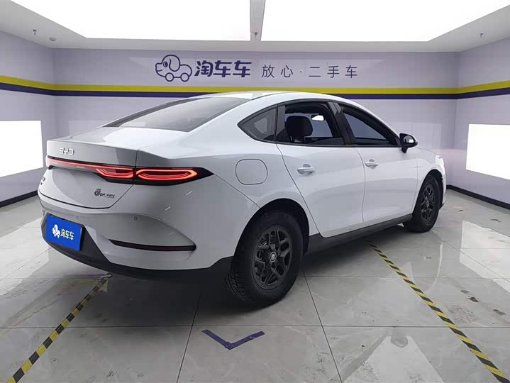 Фото 3 - BYD Qin Plus