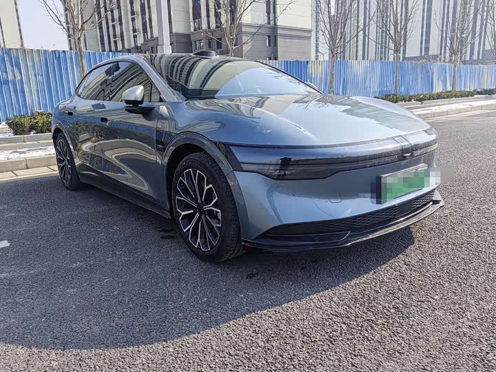 Фото 3 - Zeekr 007