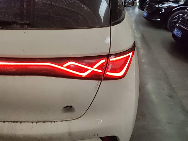 Фото 8 - BYD Dolphin