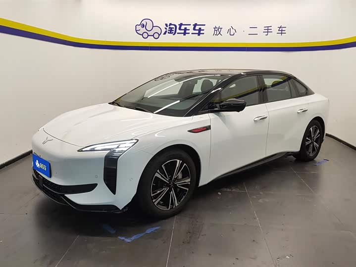 Фото 1 - Hongqi EH7