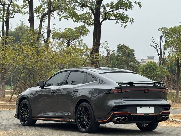 Фото 4 - Changan UNI-V