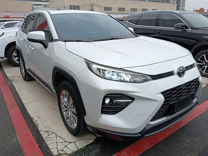 Фото 4 - Toyota Wildlander