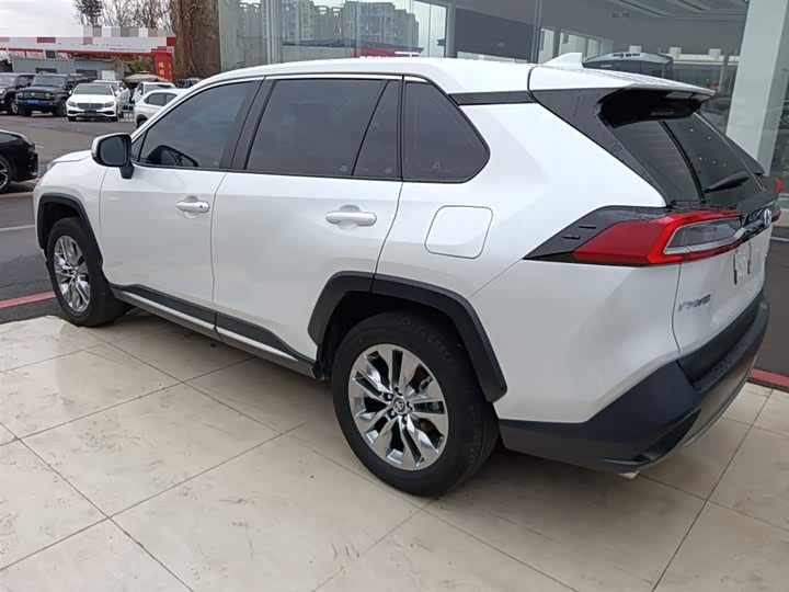 Фото 5 - Toyota Wildlander