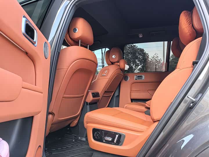 Фото 6 - LiXiang L8