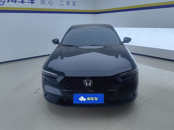 Фото 2 - Honda Accord