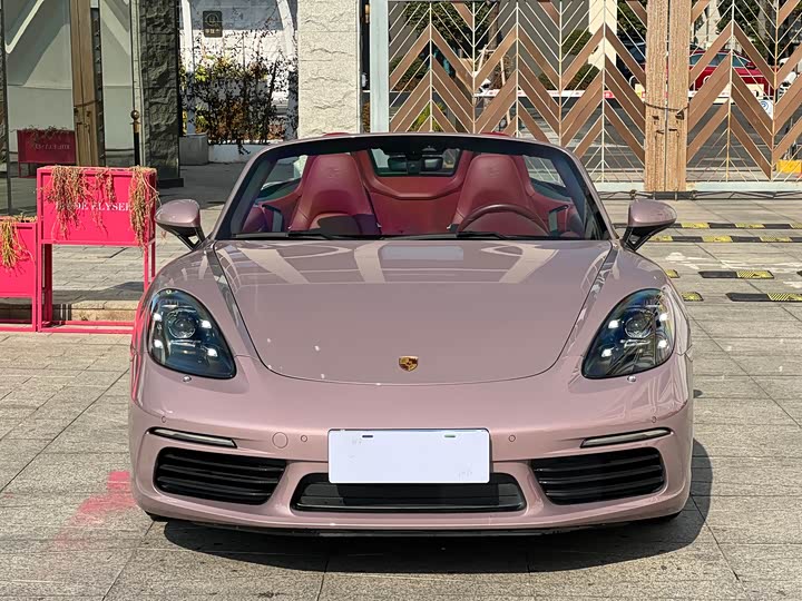 Фото 2 - Porsche 718