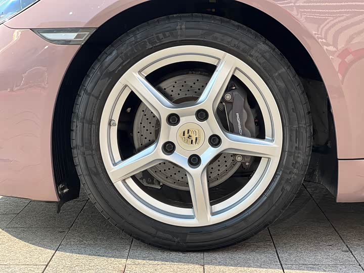 Фото 8 - Porsche 718