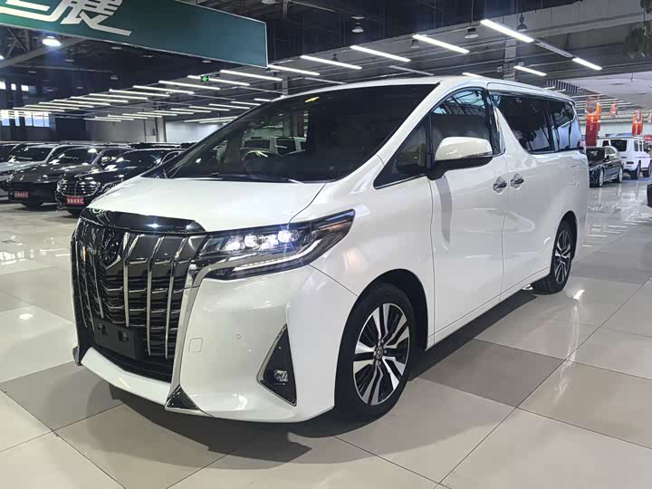 Фото 1 - Toyota Alphard